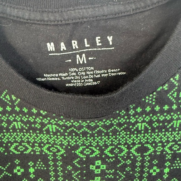 Marley men’s black multi colored graphic soft tshirt. Size M - Picture 3 of 3